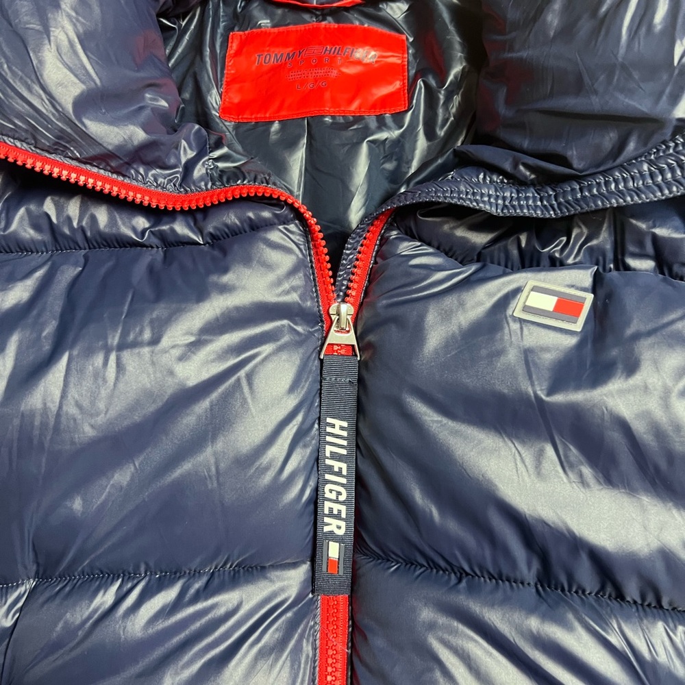 Tommy Hilfiger Women's Navy Puffer Jacket - Picture 9 of 9